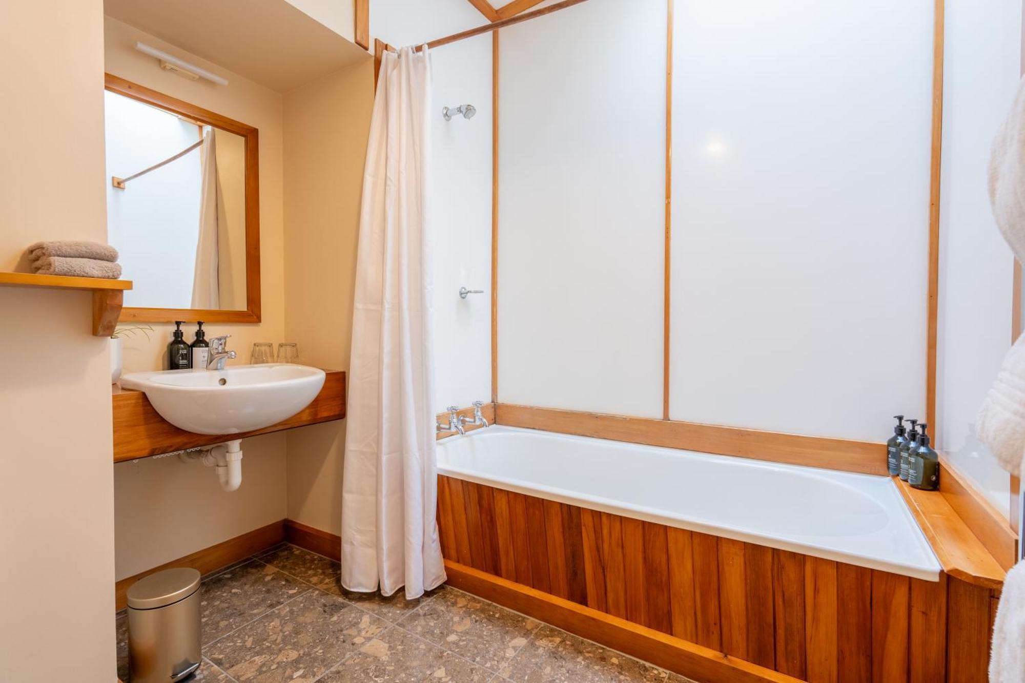 Lake Brunner Eco Lodge Moana Dış mekan fotoğraf